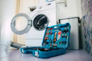 Razones por las que tu lavadora pierde agua - Blog de La Casa Del