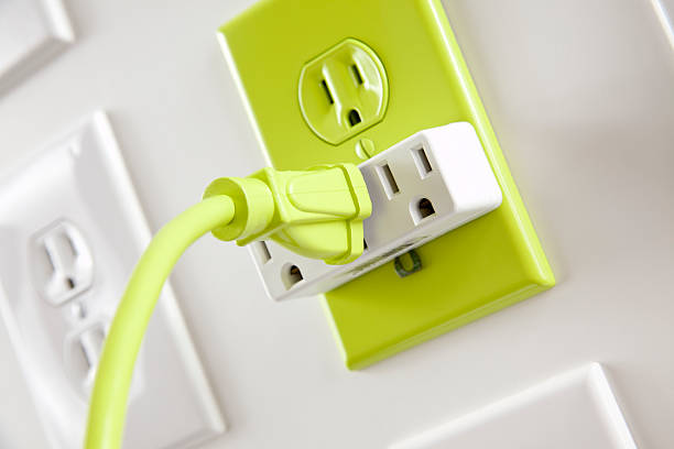 Regleta De Sobremesa Con 3x Shuckos, 1x USB-C Y 1x USB-A - Cable De 1.50m Nanocable | Leroy Merlin