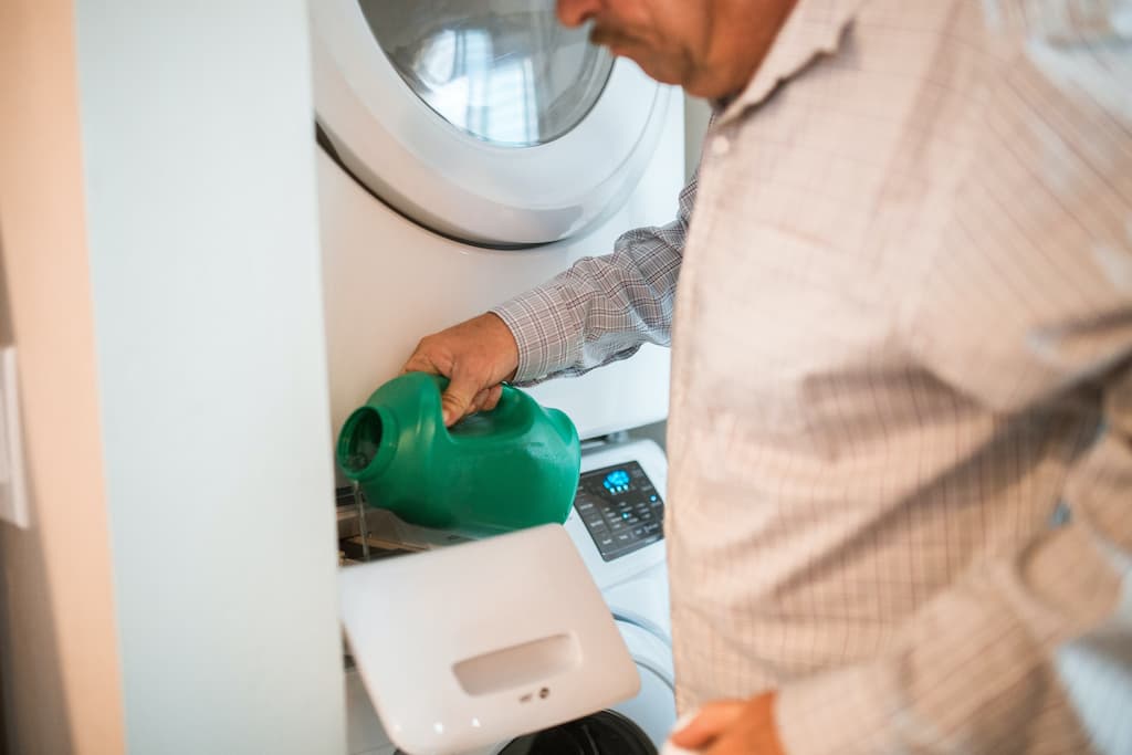 Cómo limpiar la goma la lavadora de carga superior?
