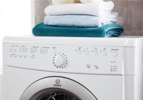 Indesit IDV75 - Secadora de Evacuación 7 Kg Clase B Blanca