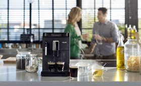 Philips EP3510/00 - Cafetera espresso súper automática 3100 Series 3 bebidas