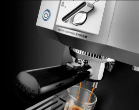 Krups XP562010 - Cafetera Espresso Steam & Pump 15 Bares 1400W Inox