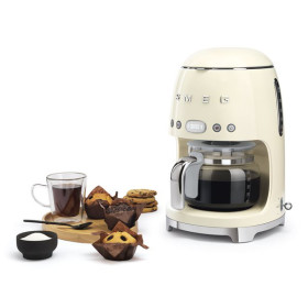 Smeg DCF02CREU - Cafetera de goteo 50' Style en color Crema para 1,4 litros