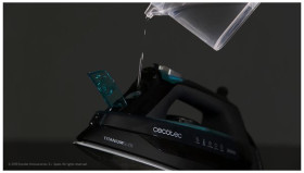Cecotec 05106 - Plancha de Vapor ForceTitanium 650 2800 W Antical
