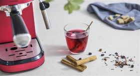 Cecotec 01583 - Cafetera espresso CAFELIZZIA 790 SHINY en color rojo