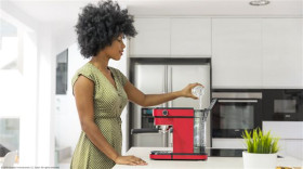 Cecotec 01583 - Cafetera espresso CAFELIZZIA 790 SHINY en color rojo