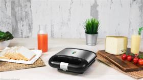 Cecotec 03054 - Sandwichera Rock´nToast Sandwich Squared 750W Inox
