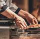 Vitrokitchen PG210IB - Plancha Gas Butano 2 Quemadores Acero Esmaltado
