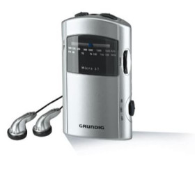 Grundig Micro 61 - Radio personal con sintinizador digital AM y FM