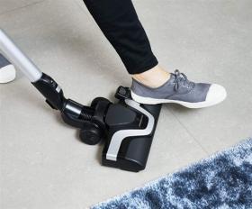 Rowenta RO7747 - Aspirador de trineo con bolsa tecnología silenciosa