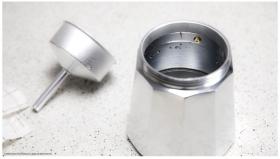 Cecotec 01616 - Cafetera Italiana Moklassic 300 Shiny 3 Tazas Inox