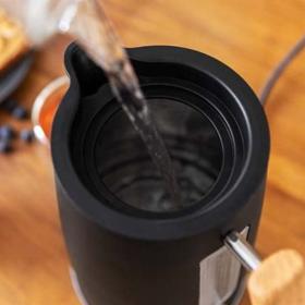 Cecotec 01479 - Hervidor de Agua ThermoSense 400 Black Woody 1.7L
